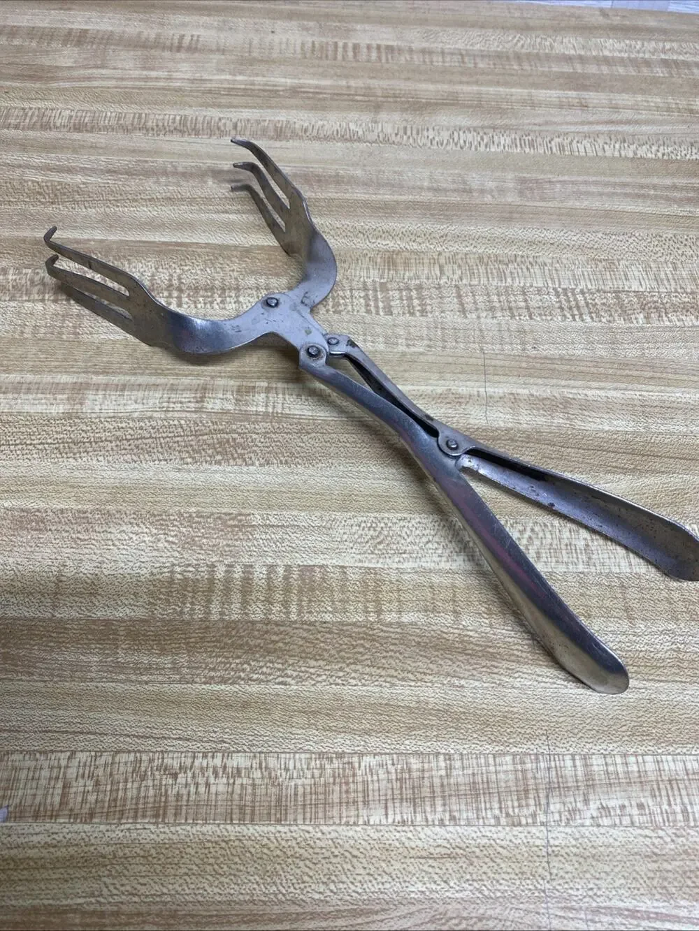 Vintage Fork Salad Canning Ice Tongs Double Pivot Made In USA Mechanical